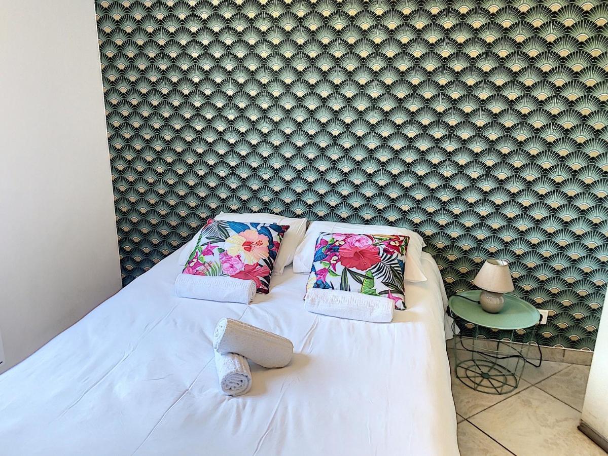 Grand Appartement Spacieux A 5 Min Du Centre Ville Аячо Екстериор снимка