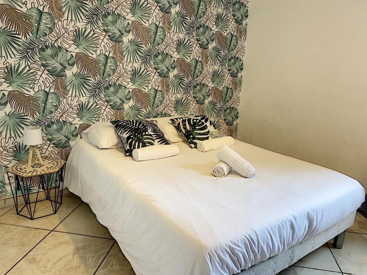 Grand Appartement Spacieux A 5 Min Du Centre Ville Аячо Екстериор снимка